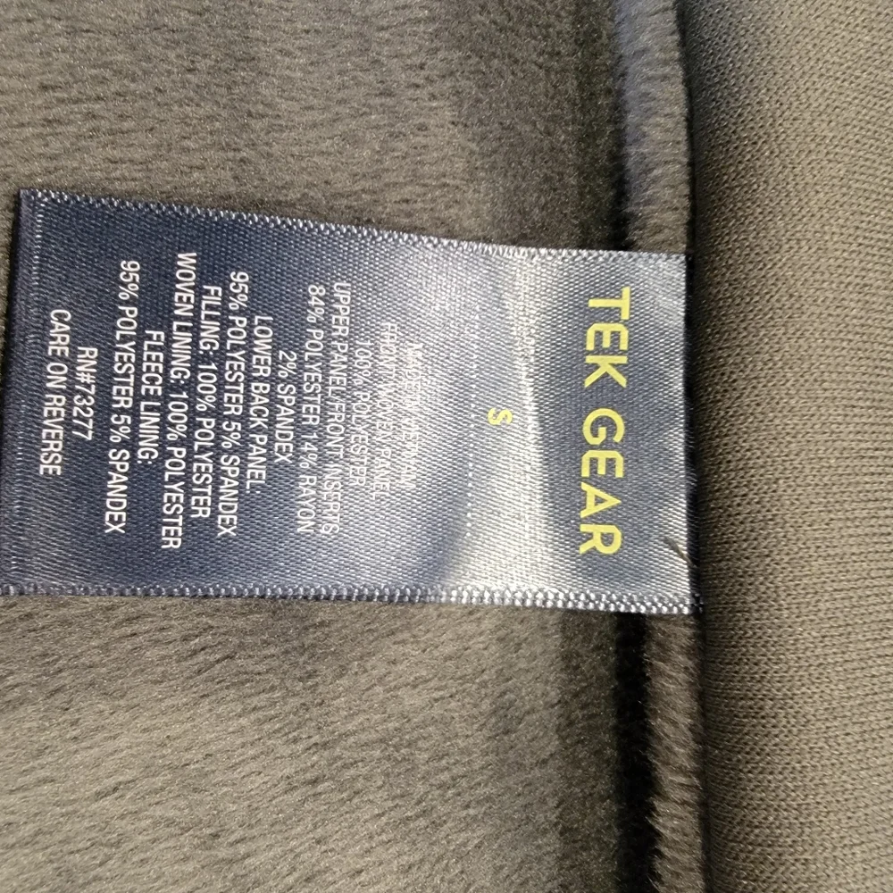 Tek Gear Workout Gear Quilted Vest Green Size Small NWT!